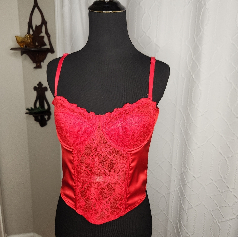 NWT Sincerely Jules Red Lace Corset Top Size L